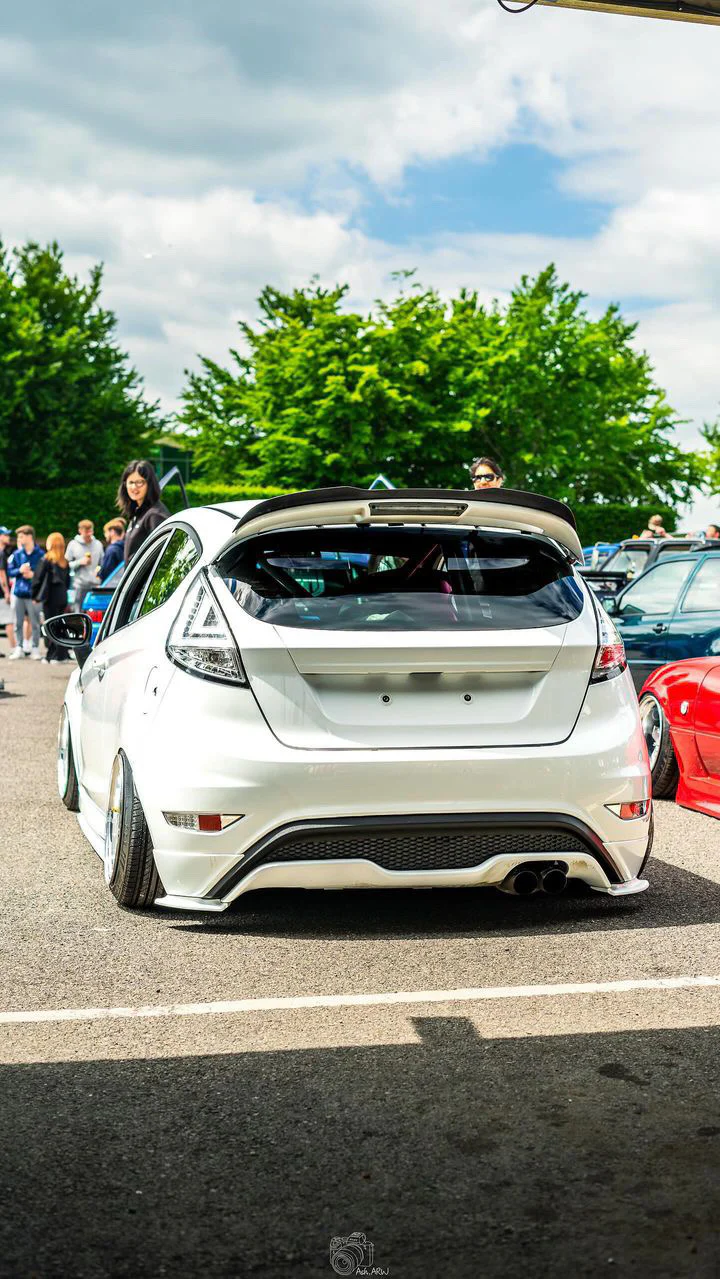 Ford Fiesta MK7/7.5 Rear Bumper Dual LED Fog Lights - Image 8